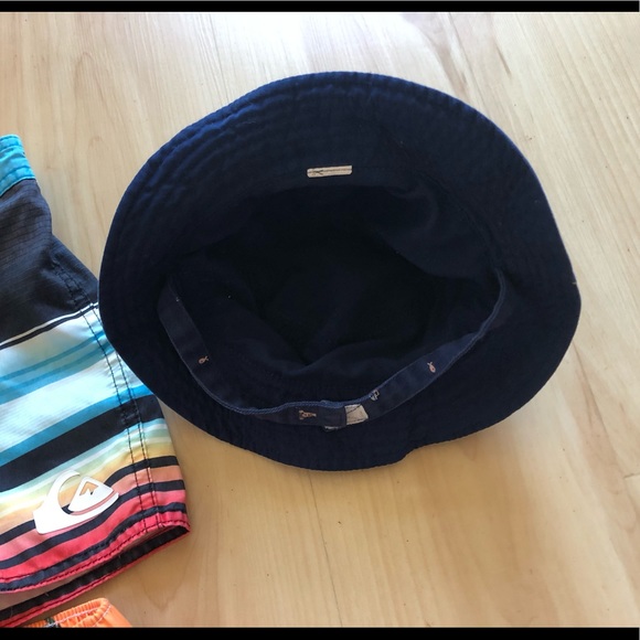 Baby Boy Clothes Bundle (9M- 24M) - Picture 11 of 11